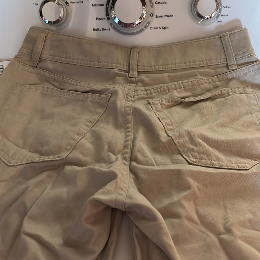 NWT Riders by Lee Tan Khaki Bermuda Shorts Instantly Slims You Irregular 10 M - Picture 12 of 16